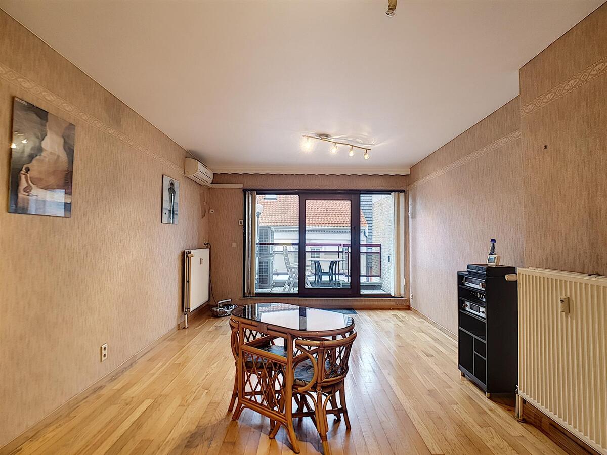 Duplex appartement met drie slaapkamers en garage op een rustige, doch centrale ligging - Heist 