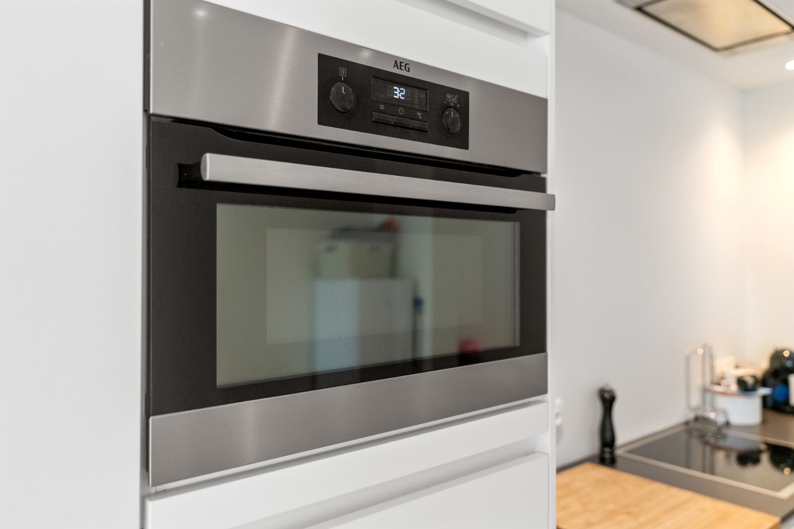 Magnifique appartement de 2 chambres avec terrasse ensoleillée à proximité du centre. 