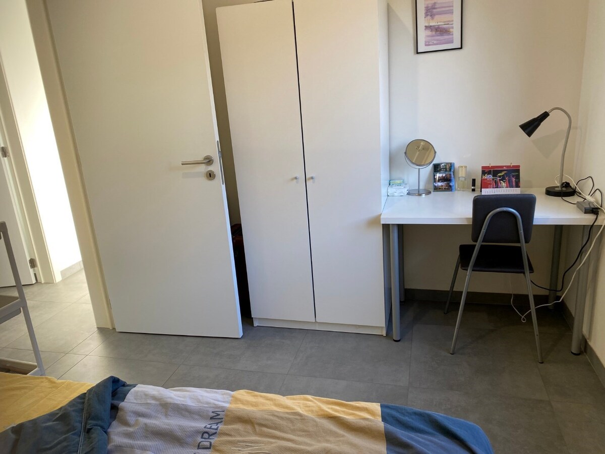 Half Open Nieuwbouw. Op 750 m van Gent-St-Pieters én aan tramhalte. 