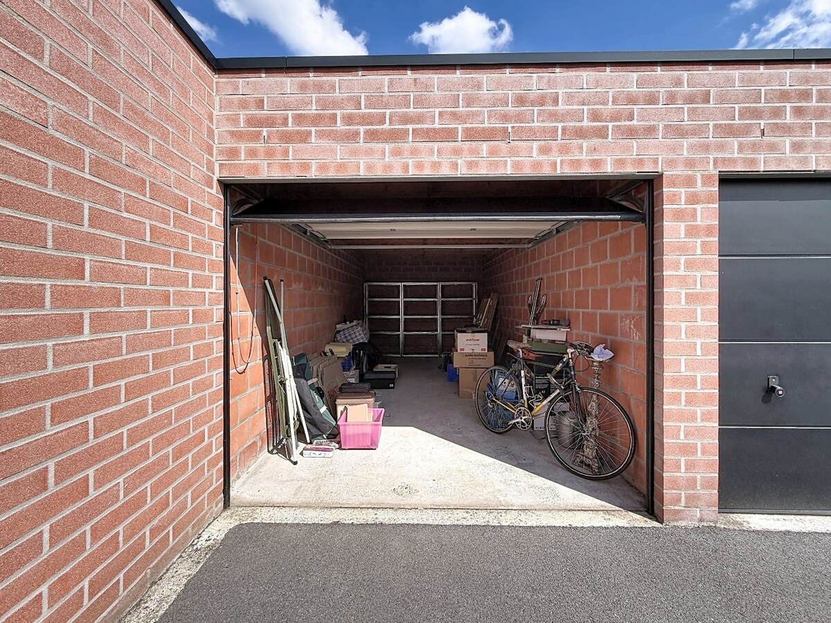 Garagebox te huur in het centrum van Knesselare 