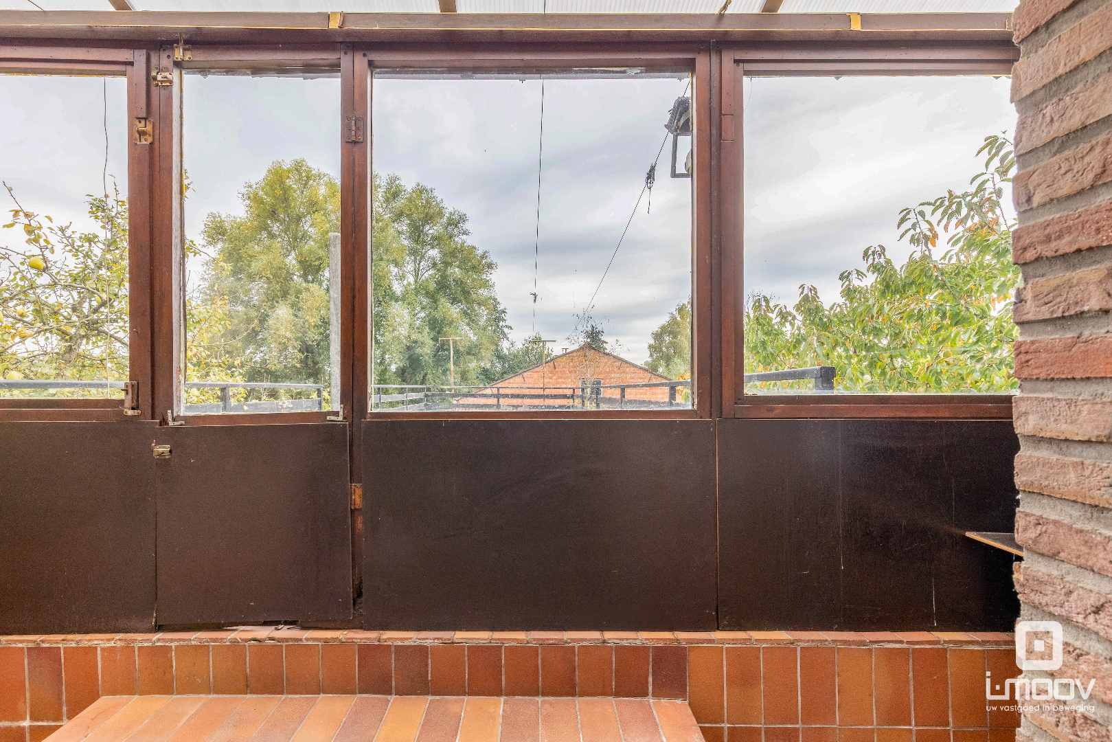 Ruime eigendom gemengd gebruik met 4 slaapkamers 