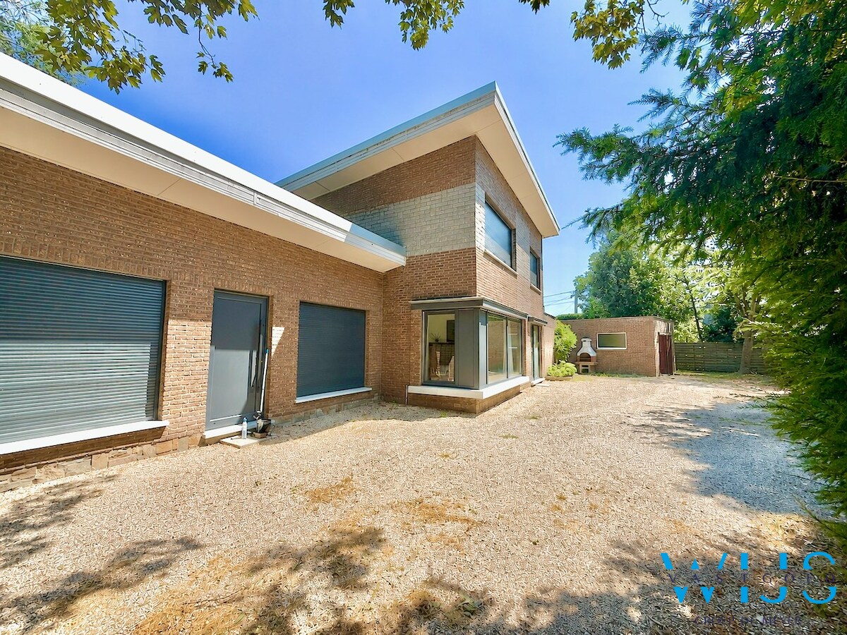 Ruim woonhuis op TOPlocatie! 