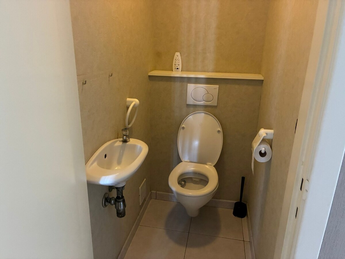 Ruim appartement op de eerste verdieping met twee slaapkamers en zonnig terras 