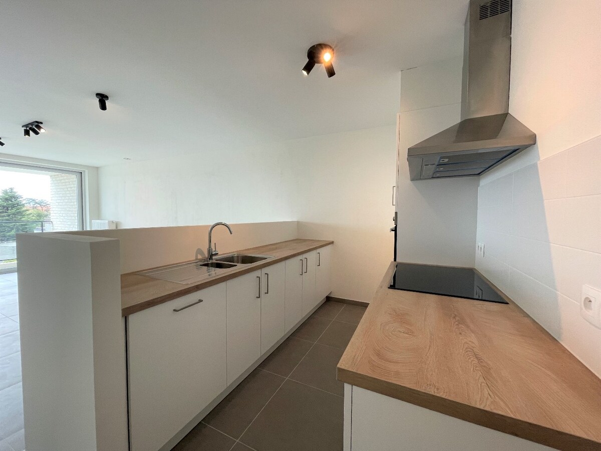 Appartement met één slaapkamer en autostaanplaats in rustige residentie! 