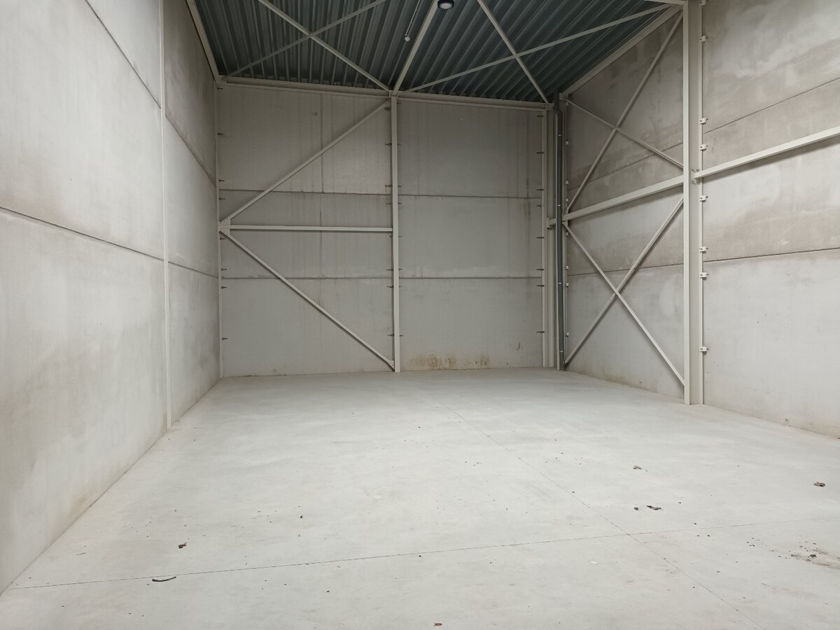 Centraal gelegen KMO-unit langs de grote ring van Hasselt 