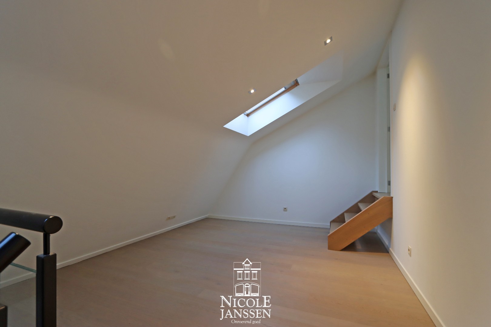 Nieuwbouwwoning met tuintje 