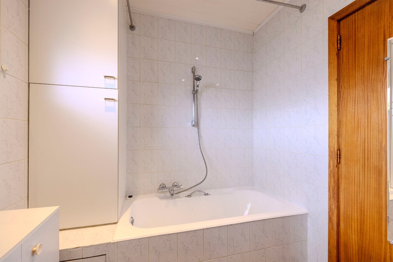 Ruime gezinswoning met 4 slpks op 568 m² 