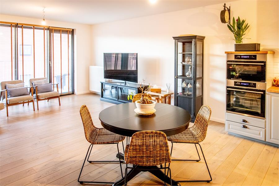 Volledig afgewerkt duplex-appartement met 3 slaapkamers 