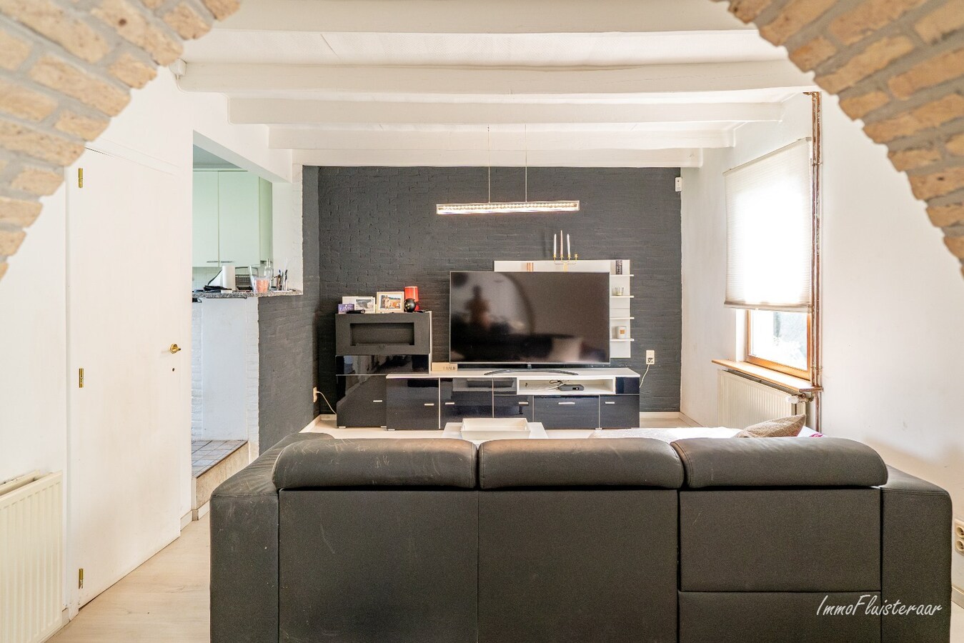 Charmante woning met stallen, buitenpiste en weide  op ca. 2 ha te OUDENBURG 