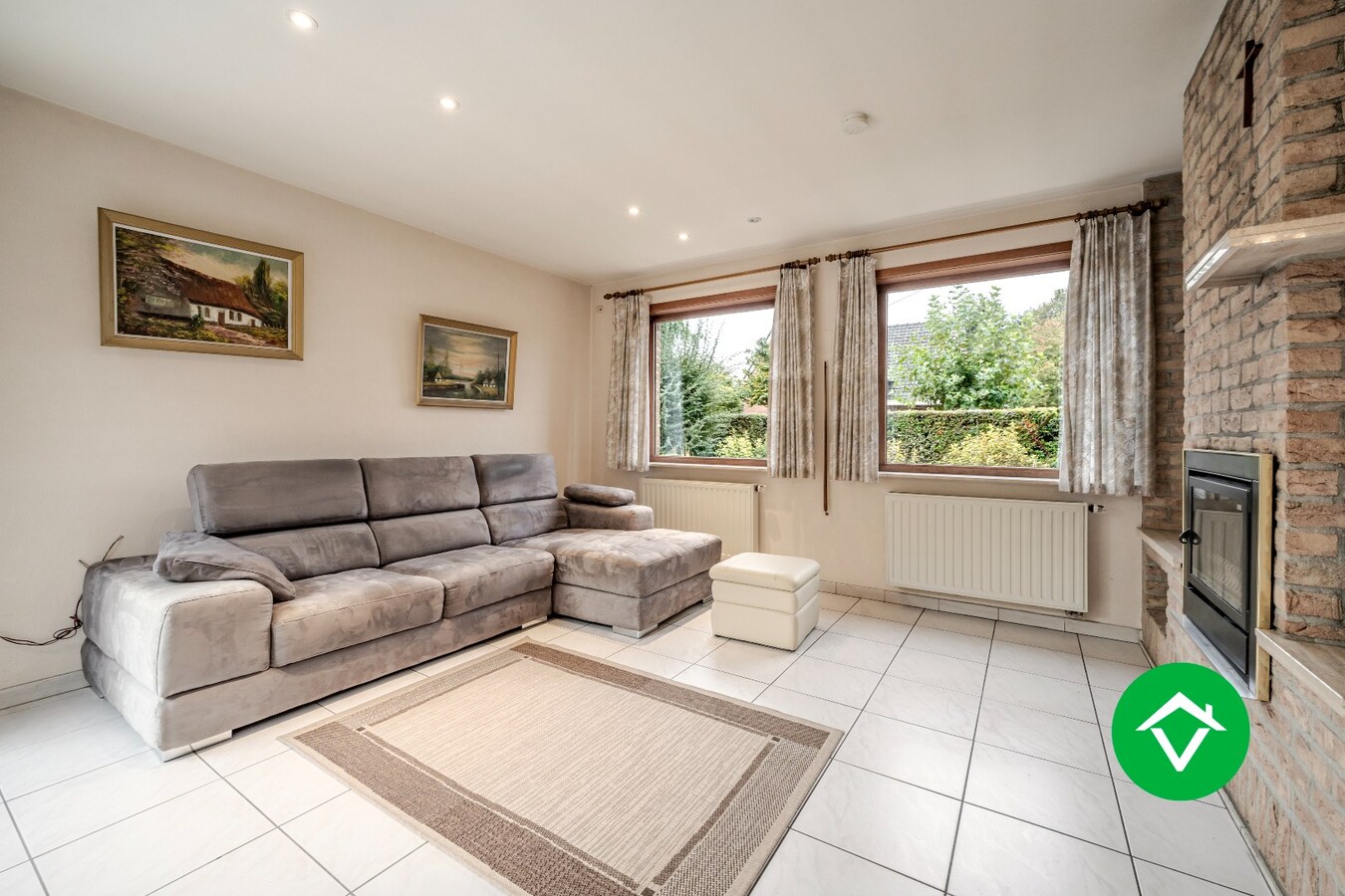 Charmante alleenstaande bungalow met zonnige tuin en garage in Torhout 