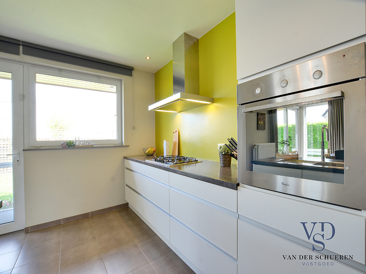 Eigentijdse, energiezuinige Open Bebouwing. Tijdloos én praktisch ! 