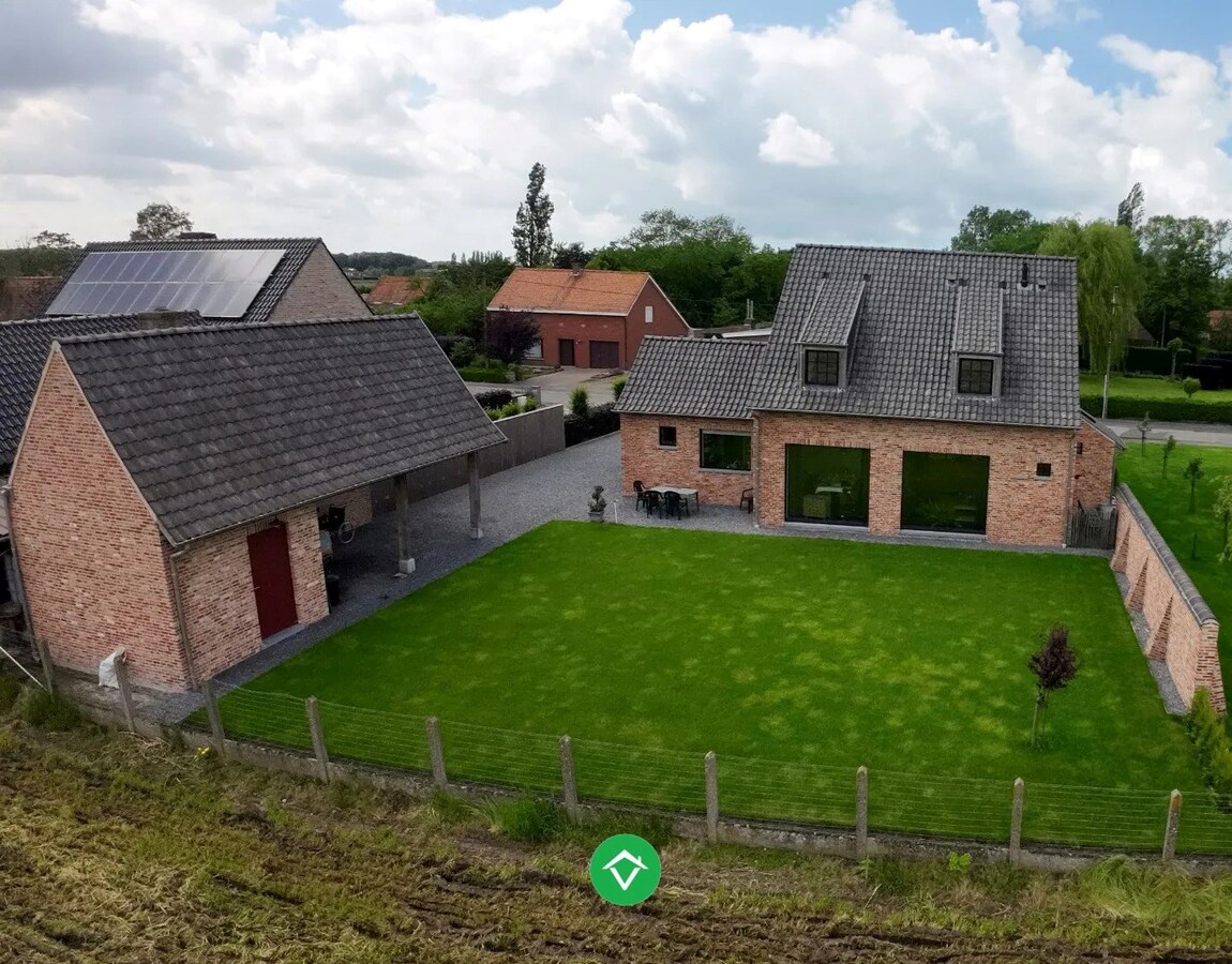 Alleenstaande nieuwbouwwoning te Aartrijke 