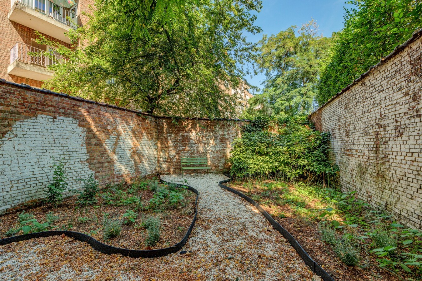 Gerenoveerd GLV appt. met tuin in de Tentoonstellingswijk! 
