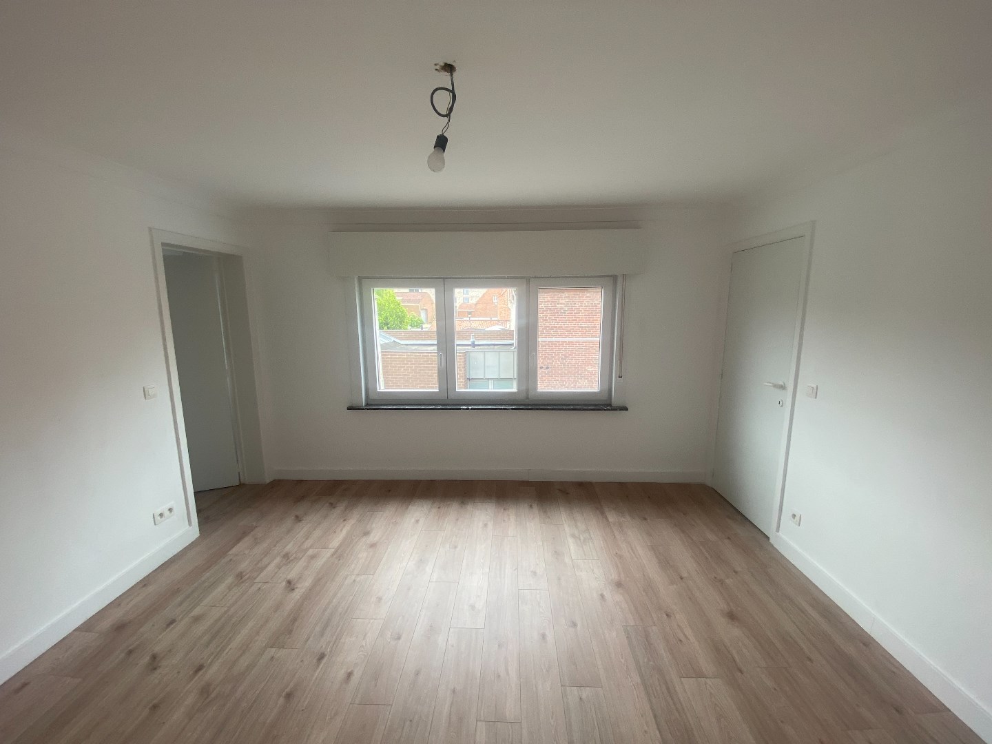 Ruime woning met 3 slaapkamers en tuin nabij het centrum van Wakken 