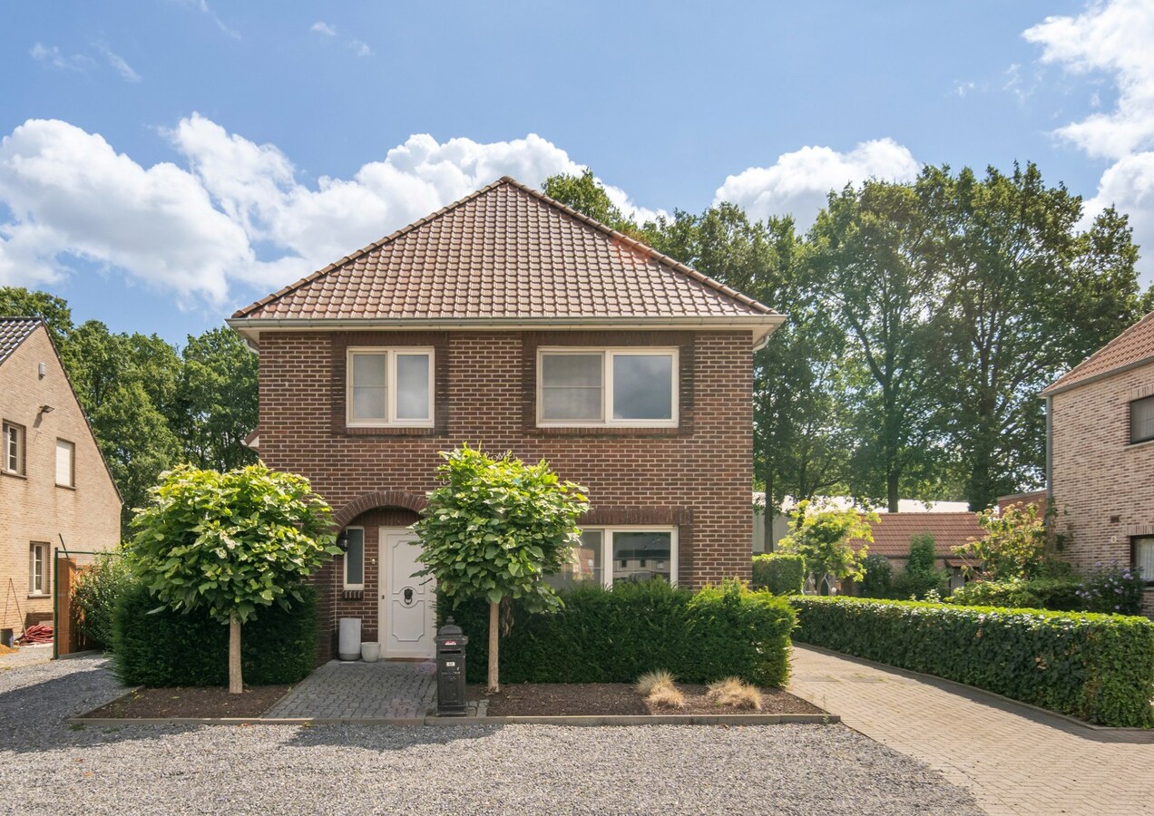 Authentieke charme, hedendaags wooncomfort met landelijke tuin. 