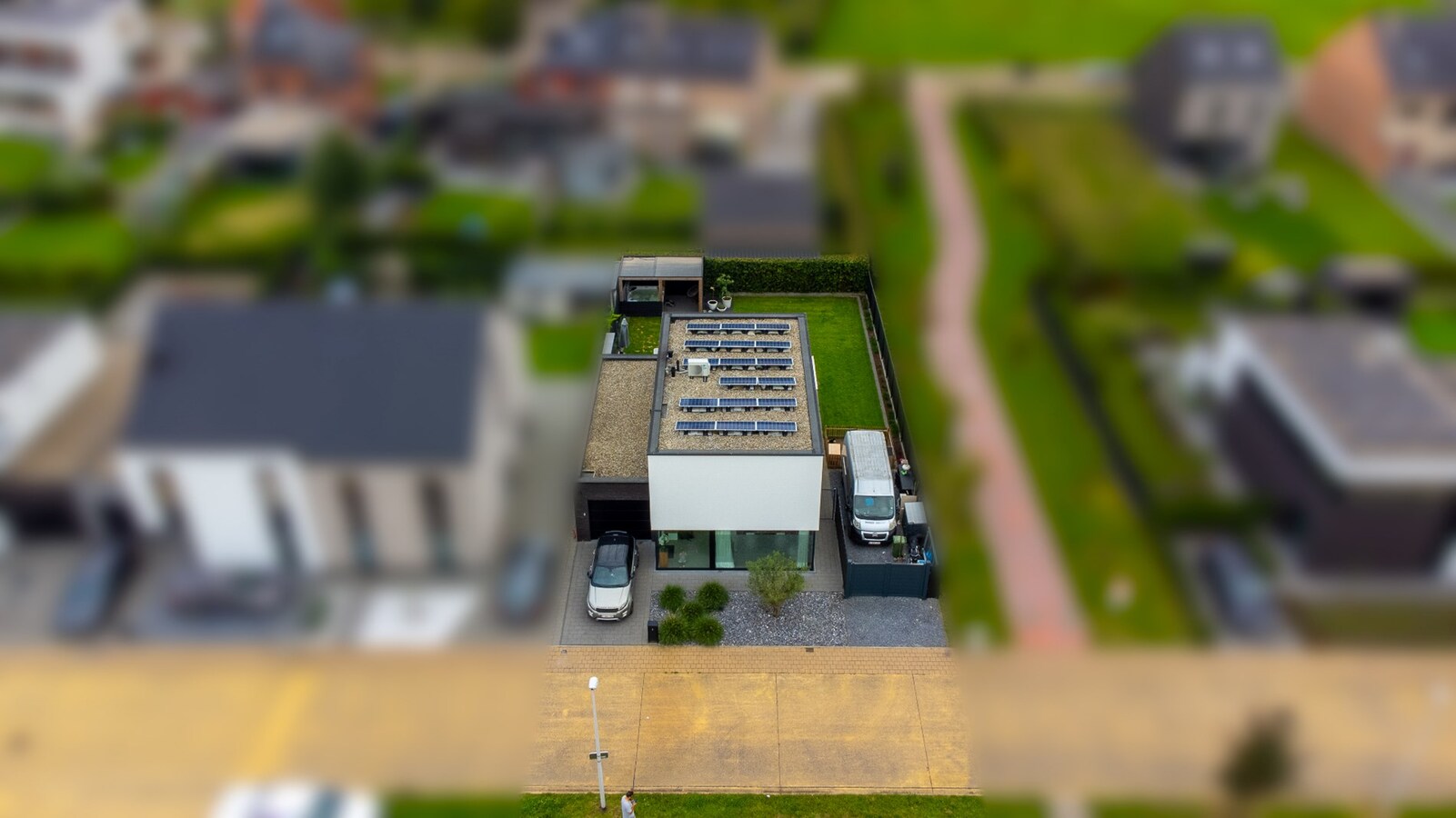 Prachtige villa met tuin, terras &amp; garage in Hasselt - 3 slaapkamers, bouwjaar 2019. 