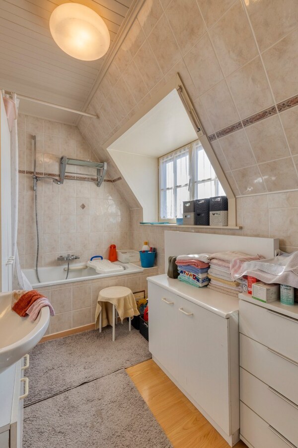 Karaktervolle woning in Engelse cottage-stijl met 3 slaapkamers 