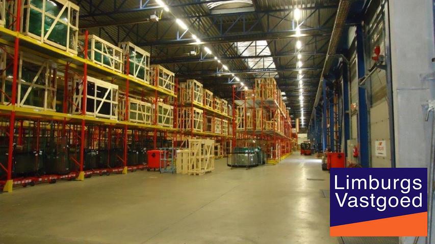 Productie/Opslag, 2.400m², industriezone Genk-Zuid 