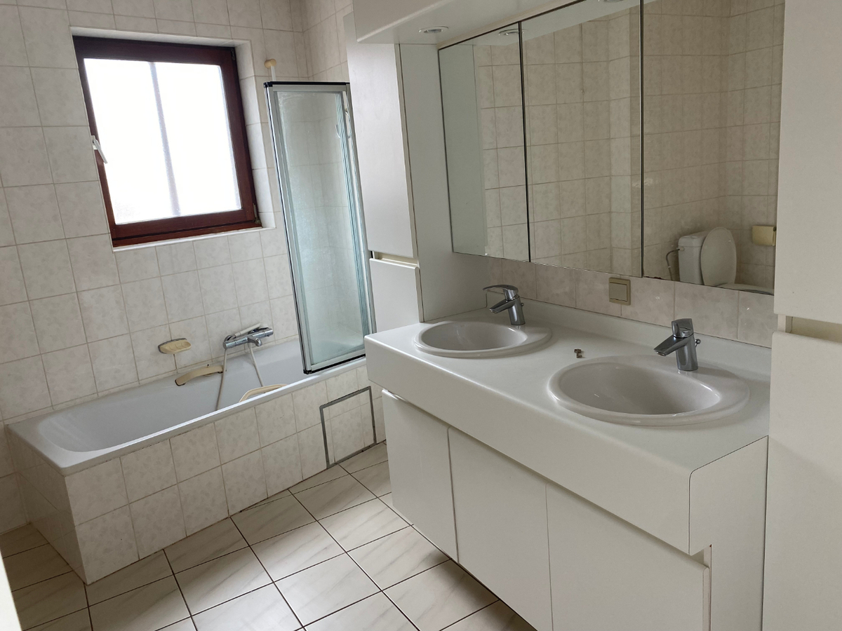 Mooi 2 slaapkamer appartement in centrum Zottegem 