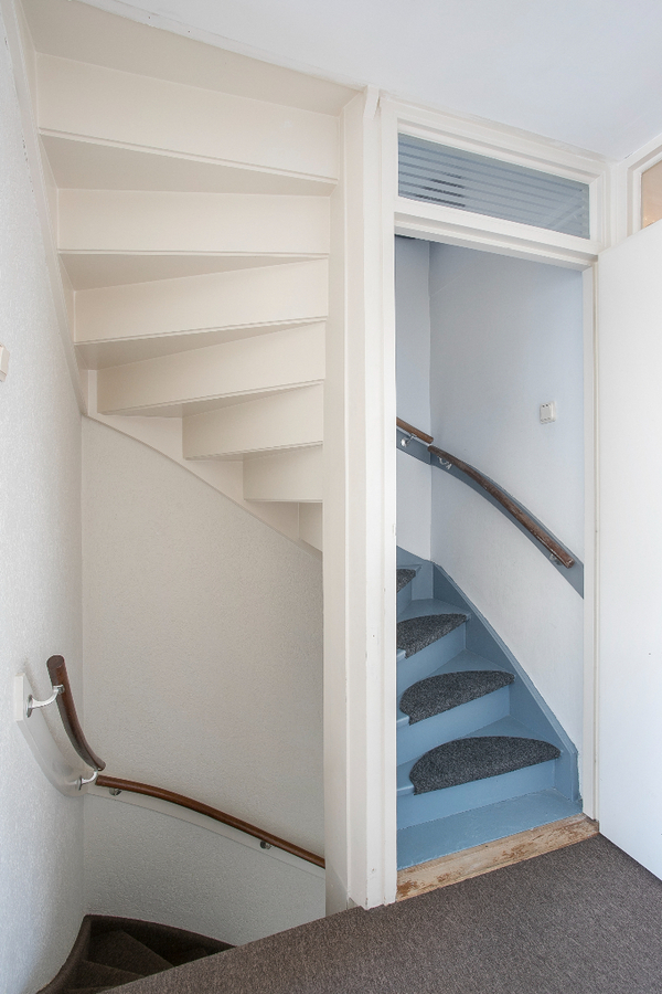 Instapklare eindwoning met 3 slaapkamers en grote zolderverdieping, berging en zonnige achtertuin. 