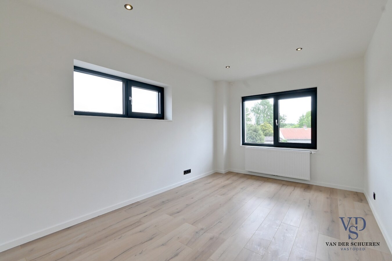 Volledig vernieuwde Half Open. 