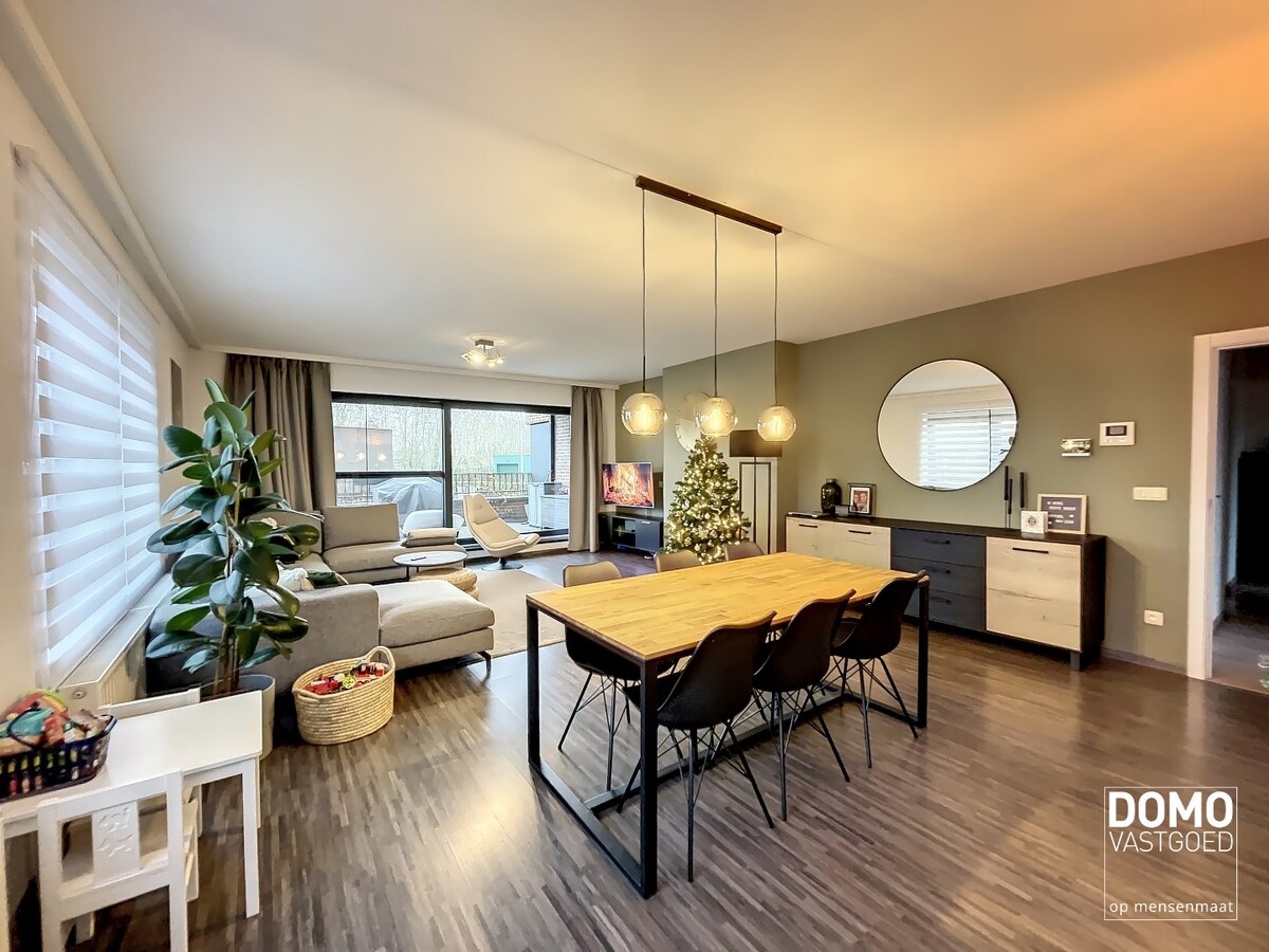 Appartement met ondergrondse parkeerplaats te Kuringen 