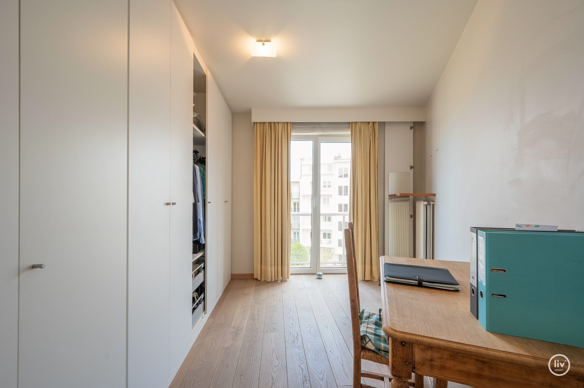 Aangenaam, ruim (101m2) appartement met 2 slaapkamers gelegen in het mussenpad te Knokke. 