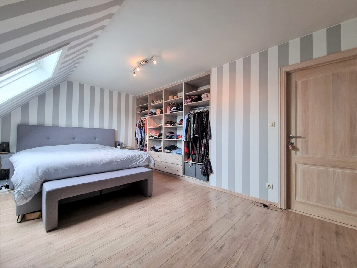 Mooie gezinswoning met tuin &amp; garage in rustige, kindvriendelijke woonwijk - Dudzele 