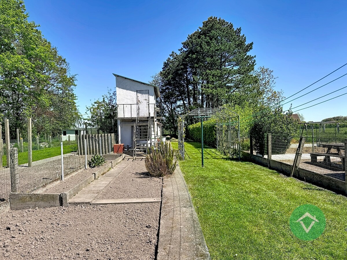 Instapklare woning met 3 slaapkamers en tuin te Eernegem 