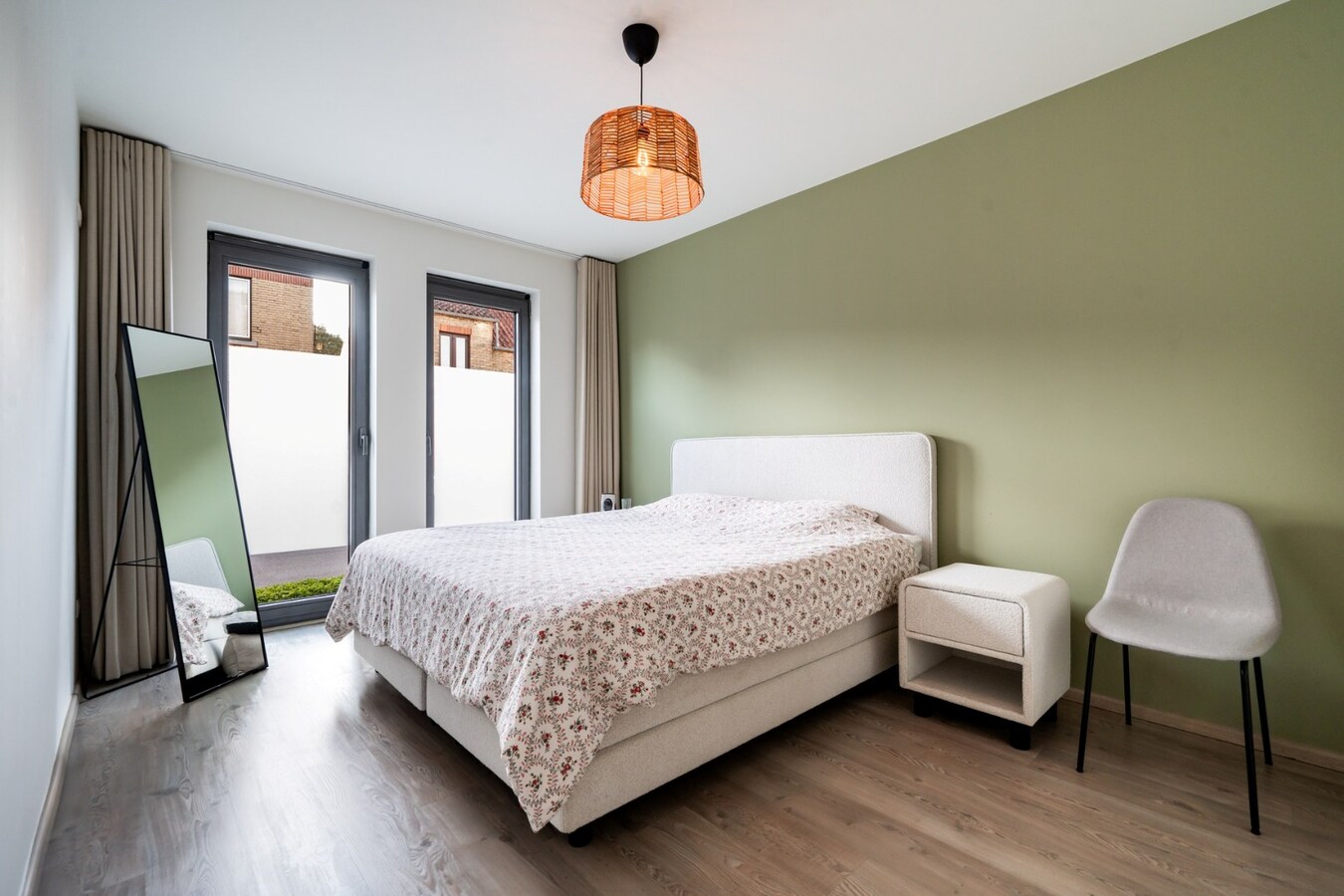 Stijvol, instapklaar gelijkvloers appartement te Tuilt (Hasselt) 