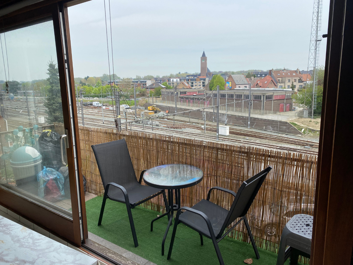 Mooi 2 slaapkamer appartement in centrum Zottegem 