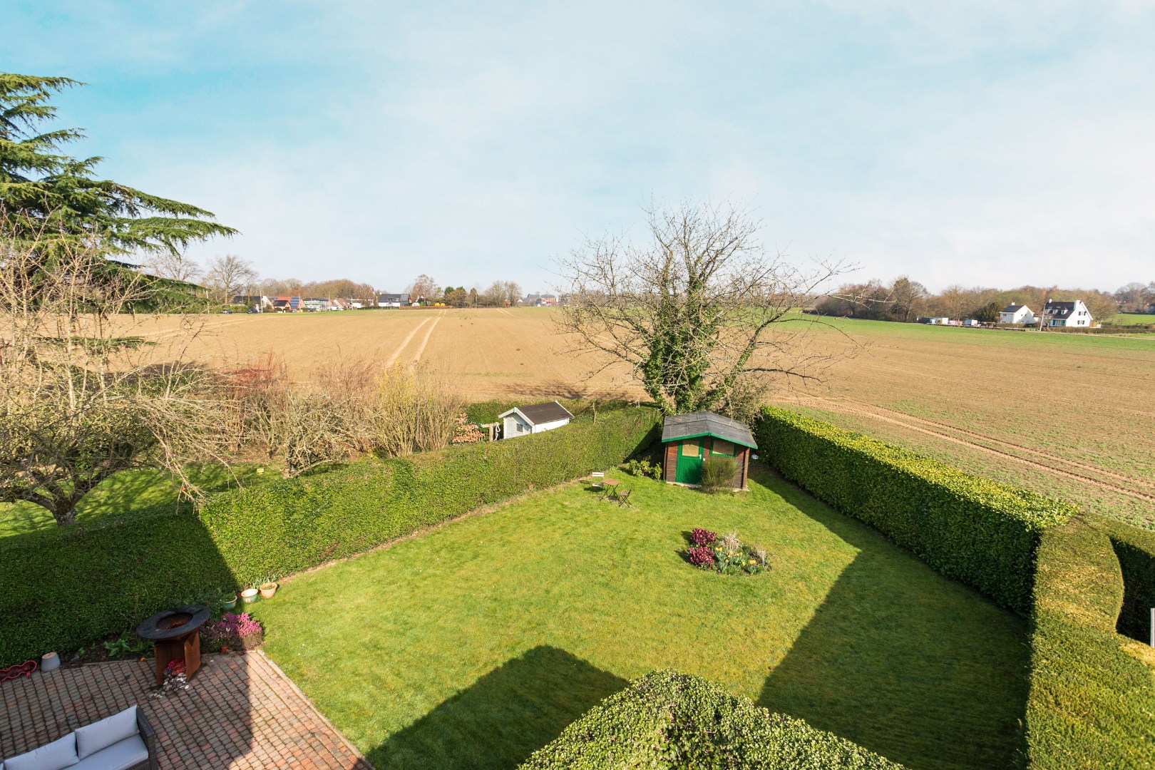 Instapklare gezinswoning met 5 slaapkamers, 2 badkamers en EPC B op topligging in Wezembeek-Oppem 