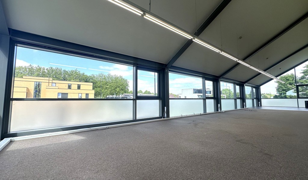 Kantoor of showroom te huur op zichtlocatie in Sint-Martens-Latem