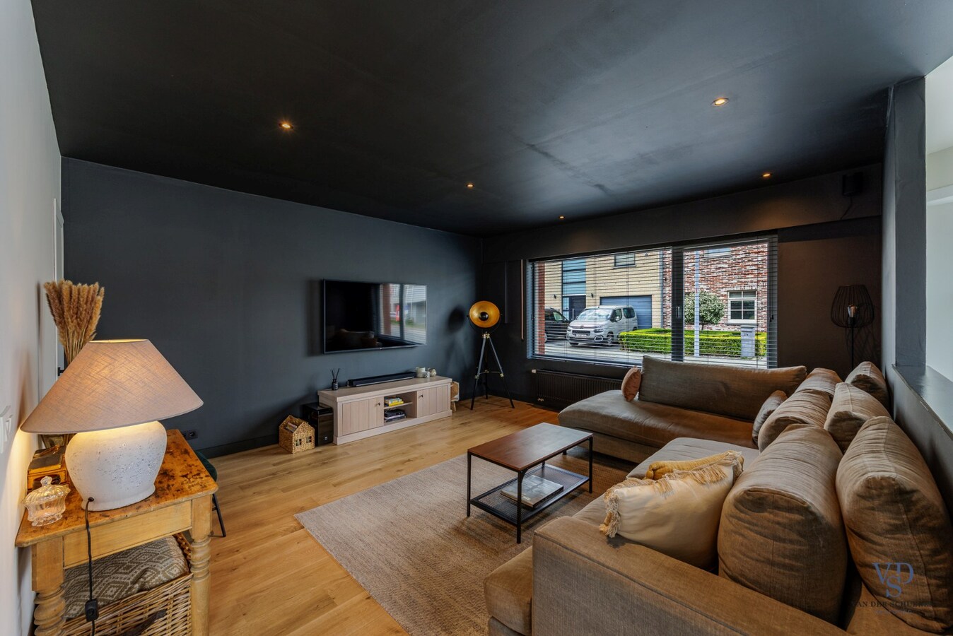 Stijlvol gerenoveerde woning. 