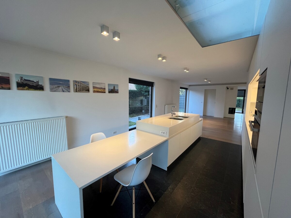 Ruime gezinswoning nabij centrum Deinze 