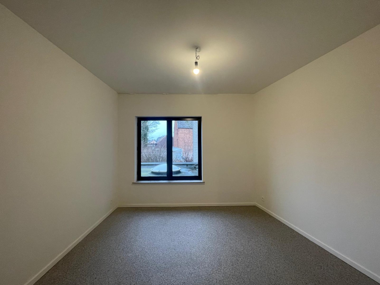 Ruim, energiezuinig appartement met 2 slaapkamers, in het centrum van Geel! 