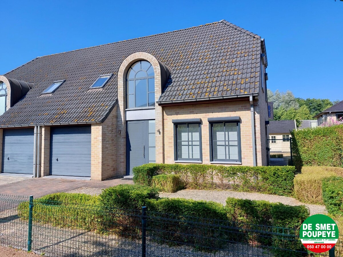 Rustig gelegen halfopen woning 