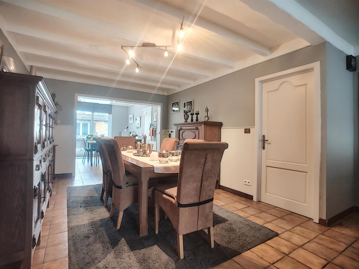 Grote gezinswoning met aangenaam zonneterras - Heist 