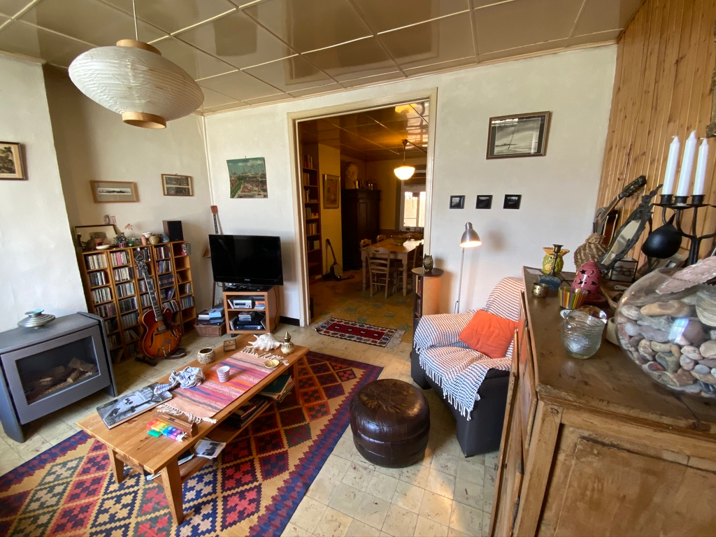 Goed gelegen, knusse rijwoning. 