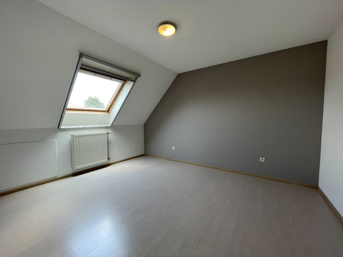 Duplex appartement met ruim terras te Stokrooie 