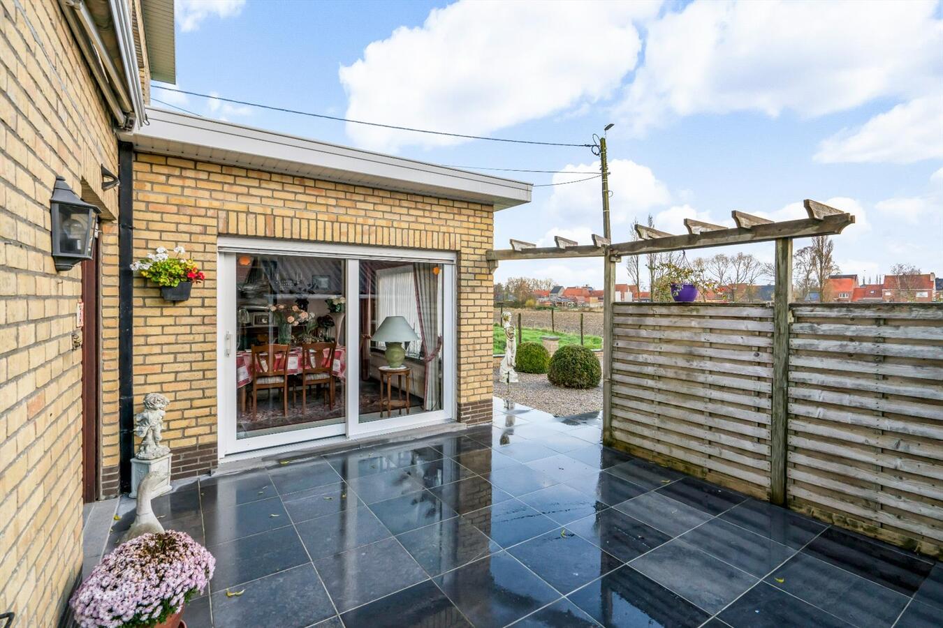 Verrassend ruime woning op het einde van een doodlopende straat 