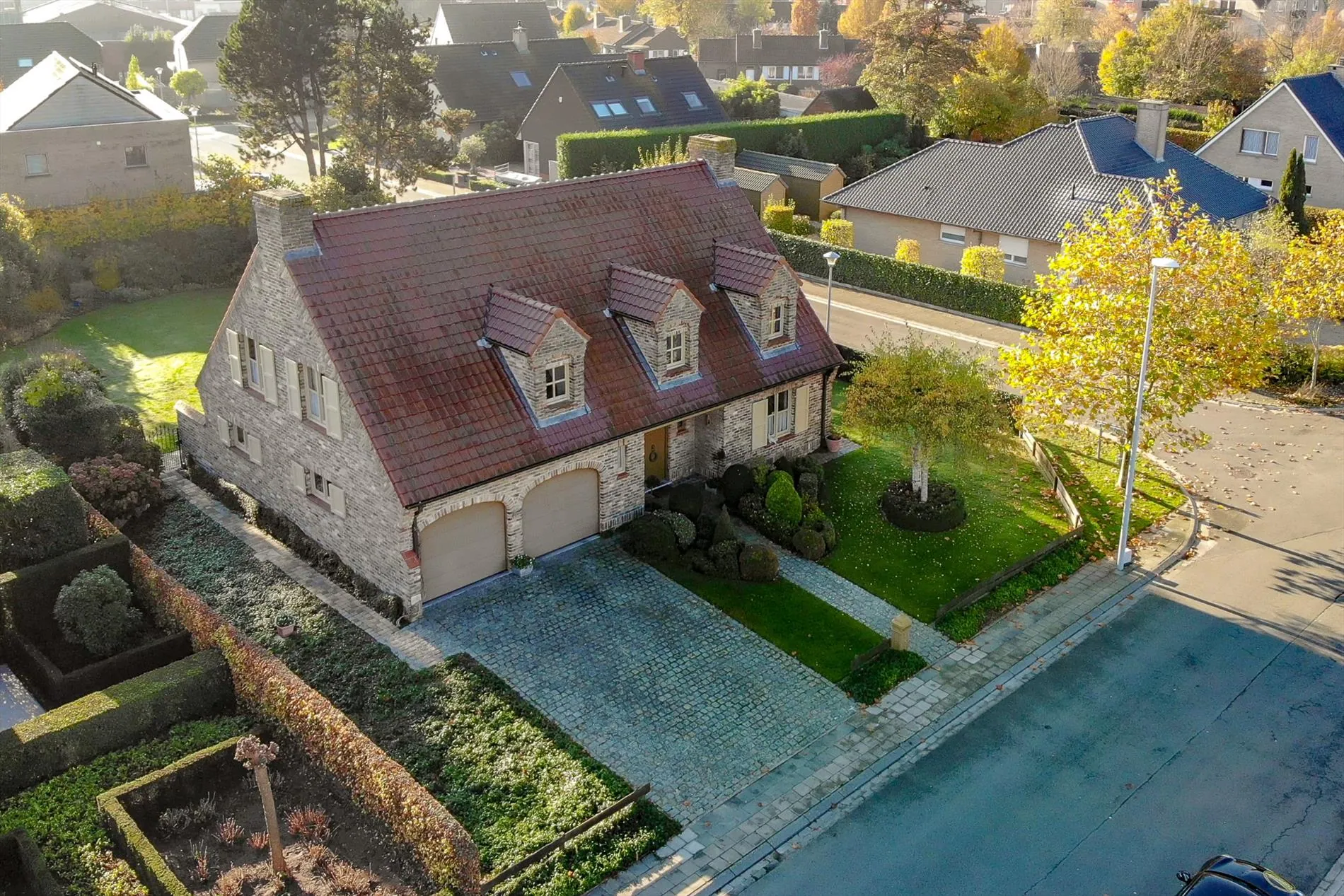 Prachtige alleenstaande fermette in centrum Oudenburg