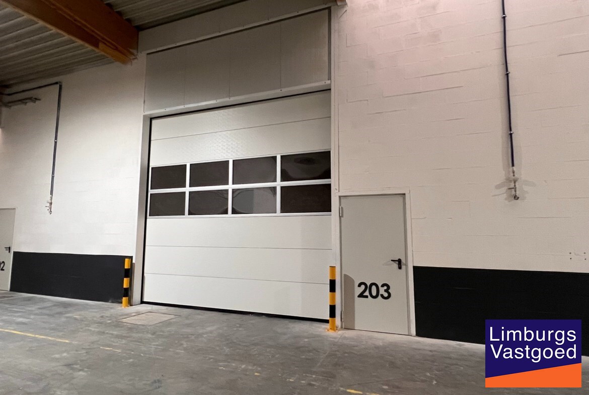 METIO - KMO UNIT 110 - 11,51 m² - sectionaal poort - nabij E-313 