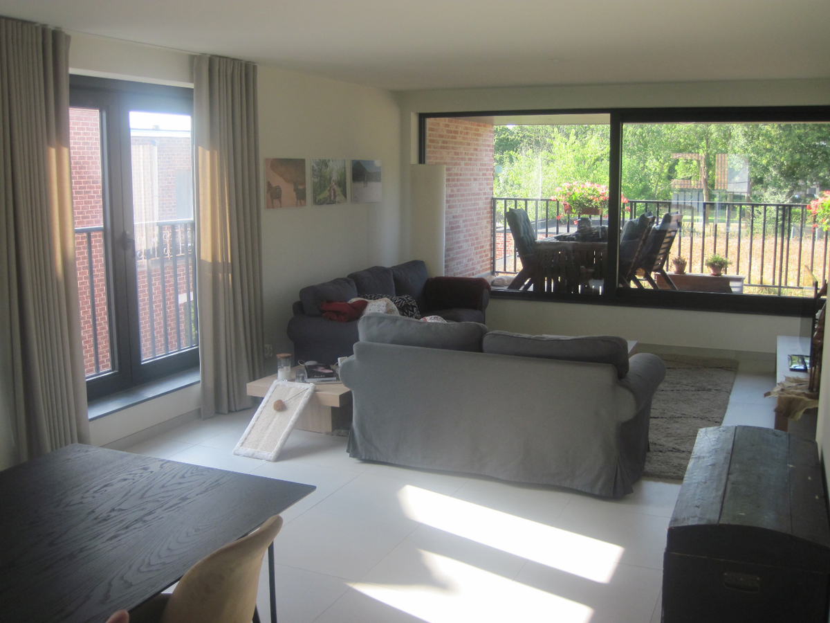 Nieuwe, ruime duplex!   GEEN VASTE KOSTEN !! 