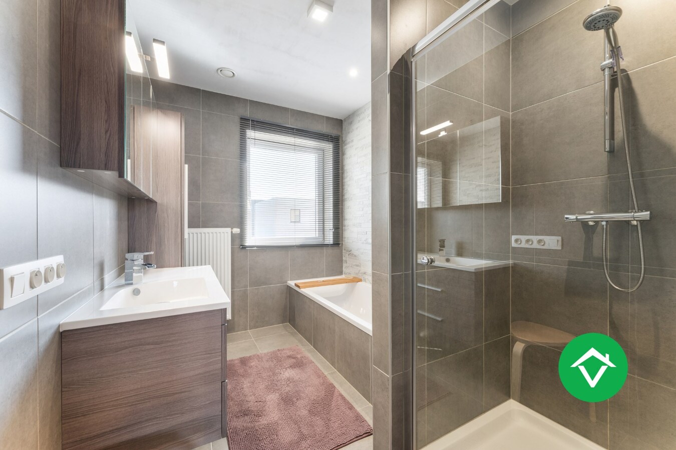 Instapklare woning met 3 slaapkamers en garage te Kortemark 