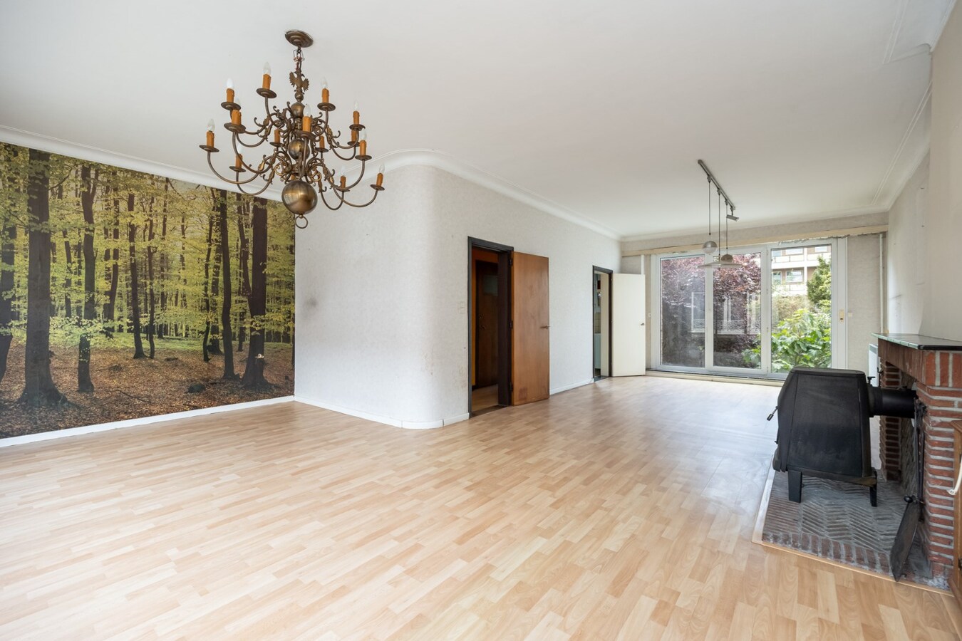 Te renoveren bel-étage met tuin in de Tentoonstellingswijk! 