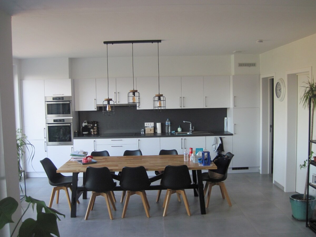 Energiezuinige, ruime nieuwbouw. 