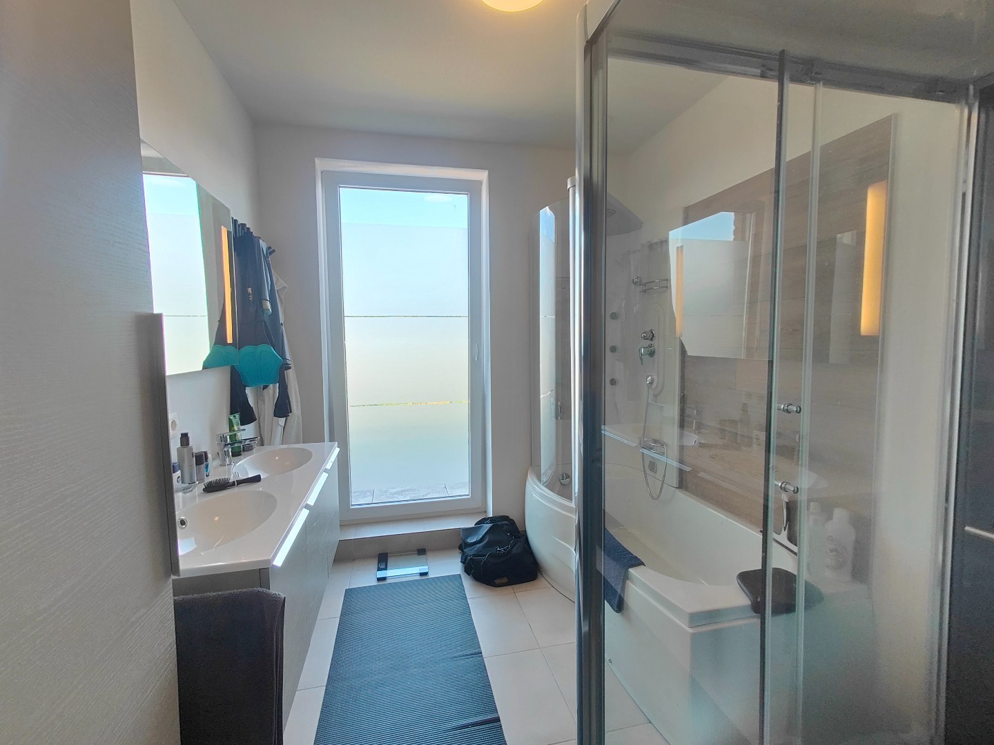 Penthouse met 2 slaapkamers met achterliggende garage 