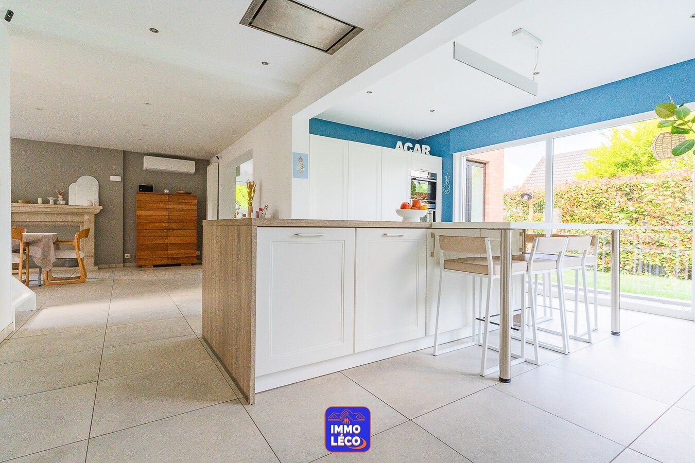 Semi "Plain-Pied" 6 chambres, 2 salles de bains, jardin, carport 2 voitures, COUP DE COEUR ! 