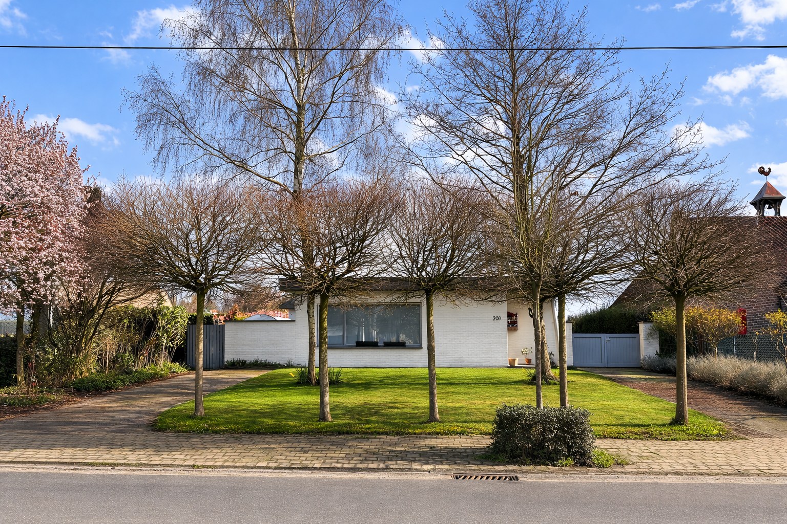 Vrijstaande woning met mooie tuin, perceel van 1158 m², Torhout. 
